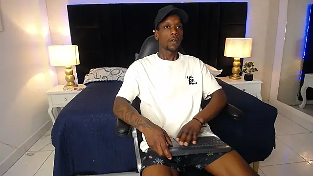 SkylerBigxxx online show from 26, 5, 2026