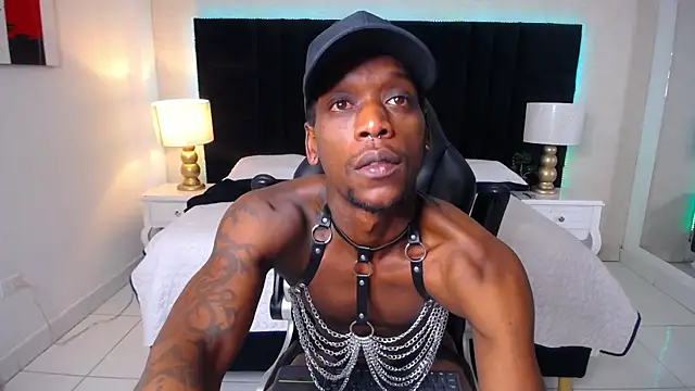 SkylerBigxxx online show from 10, 6, 2026