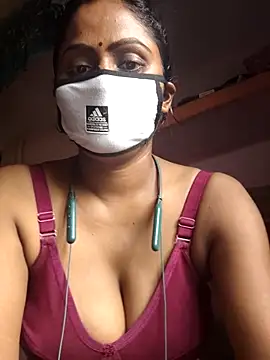 Jasmine Januja online show from 7, 10, 2025