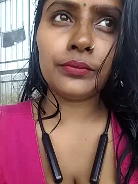 Jasmine Januja online show from 6, 2, 2026