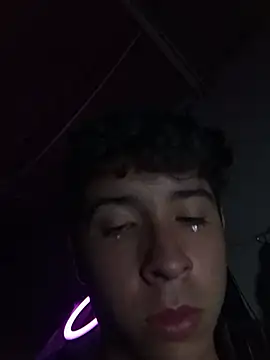 Max Valenzue online show from 15, 11, 2025
