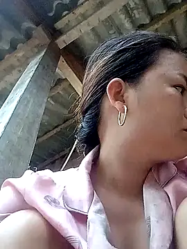 emly-xinh18 online show from 23, 9, 2025