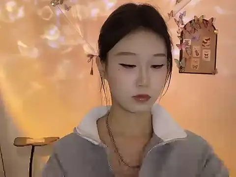 Snapshot of 1X-snake chatting on 23, 9, 2025 1X-snake online show from 23, 9, 2025