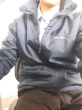 Snapshot of oi_novin2 chatting on 4, 10, 2025 oi novin2 online show from 4, 10, 2025