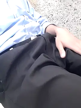 Snapshot of oi_novin2 chatting on 16, 10, 2025 oi novin2 online show from 16, 10, 2025