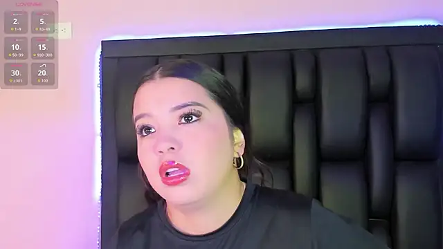 LunaWiill  online show from 14, 11, 2025