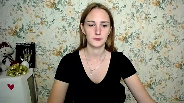 Snapshot of Milana_Cutie_ chatting on 29, 9, 2025 Milana Cutie online show from 29, 9, 2025