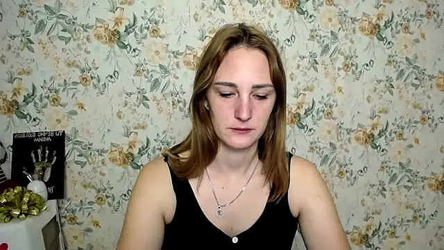 Snapshot of Milana_Cutie_ chatting on 6, 10, 2025 Milana Cutie online show from 6, 10, 2025