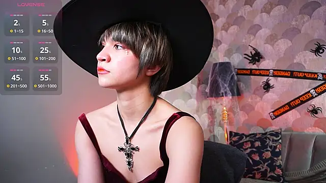 Snapshot of sandzu_ chatting on 31, 10, 2025 sandzu online show from 31, 10, 2025