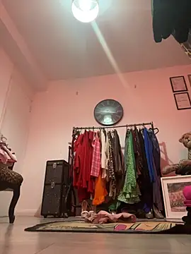 Snapshot of QueenStacyxox chatting on 6, 10, 2025 QueenStacyxox online show from 6, 10, 2025