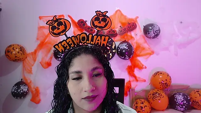 Gia Dior online show from 10, 10, 2025