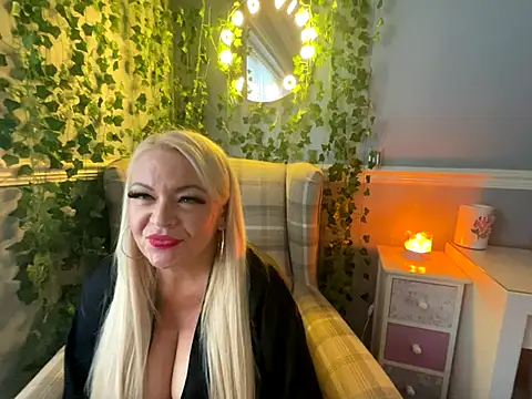 BonnyDesire online show from 26, 10, 2025