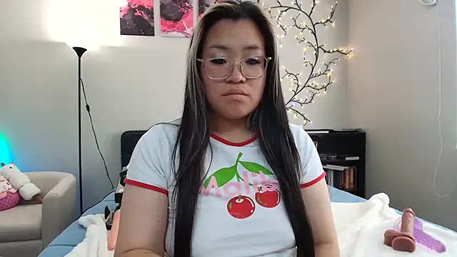 Snapshot of megsong chatting on 18, 9, 2025 megsong online show from 18, 9, 2025