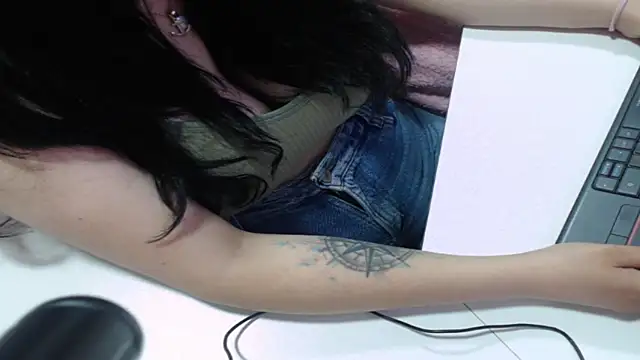 valery cute 18 online show from 6, 10, 2025