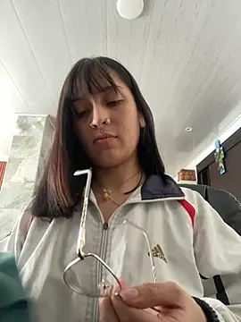 Scarlett Millerw online show from 10, 11, 2025