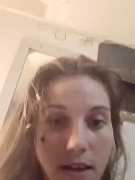 Snapshot of cicithtbitch chatting on 5, 10, 2025 cicithtbitch online show from 5, 10, 2025