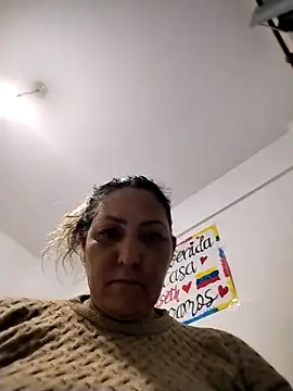 Snapshot of Lunita86 chatting on 29, 10, 2025 Lunita86 online show from 29, 10, 2025