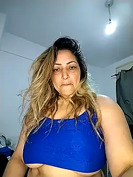 Snapshot of Lunita86 chatting on 29, 10, 2025 Lunita86 online show from 29, 10, 2025