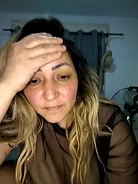 Snapshot of Lunita86 chatting on 31, 10, 2025 Lunita86 online show from 31, 10, 2025