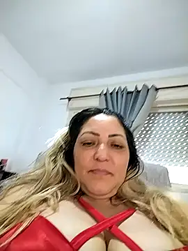 Snapshot of Lunita86 chatting on 5, 11, 2025 Lunita86 online show from 5, 11, 2025