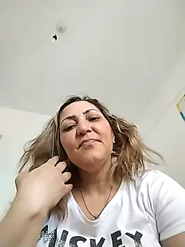 Snapshot of Lunita86 chatting on 5, 12, 2025 Lunita86 online show from 5, 12, 2025