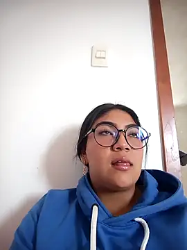 Snapshot of Violettabloom_ chatting on 26, 9, 2025 Violettabloom online show from 26, 9, 2025