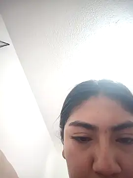 Snapshot of Violettabloom_ chatting on 4, 10, 2025 Violettabloom online show from 4, 10, 2025