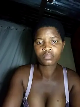 Snapshot of Lilmisafrica25 chatting on 13, 10, 2025 Lilmisafrica25 online show from 13, 10, 2025