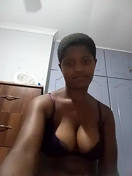 Snapshot of Lilmisafrica25 chatting on 18, 10, 2025 Lilmisafrica25 online show from 18, 10, 2025