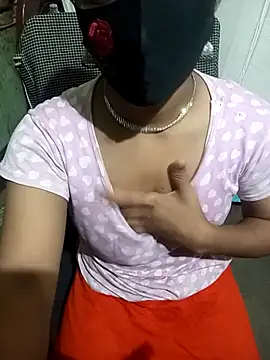 Cute Couple59 online show from 3, 10, 2025