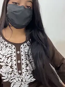 Rihana 01 online show from 18, 11, 2025