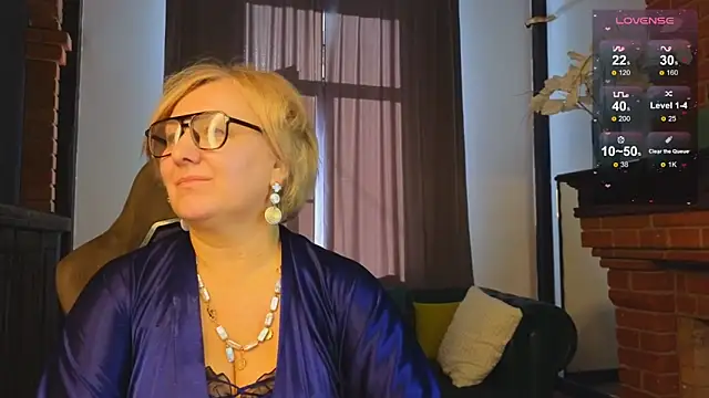 Snapshot of Marta_Wils chatting on 24, 10, 2025 Marta Wils online show from 24, 10, 2025