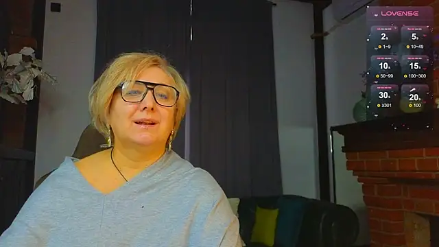 Snapshot of Marta_Wils chatting on 29, 10, 2025 Marta Wils online show from 29, 10, 2025