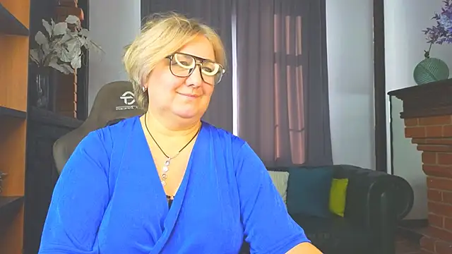 Snapshot of Marta_Wils chatting on 31, 10, 2025 Marta Wils online show from 31, 10, 2025