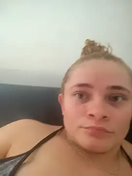 Snapshot of Cherrysweetyx chatting on 19, 10, 2025 Cherrysweetyx online show from 19, 10, 2025