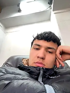 Snapshot of El_awo_ chatting on 12, 10, 2025 El awo  online show from 12, 10, 2025