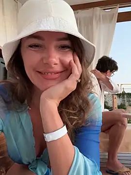 Snapshot of fit_vic chatting on 24, 11, 2025 fit vic online show from 24, 11, 2025