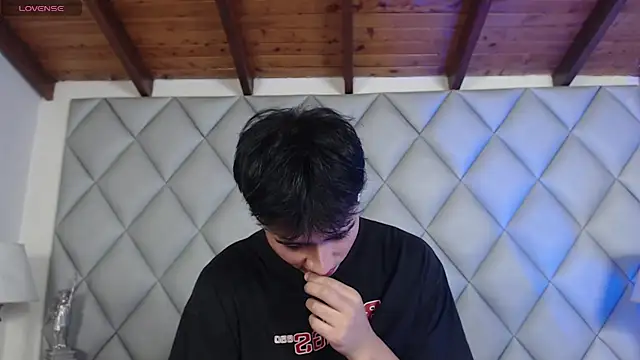 Clement Reyes online show from 2, 11, 2025