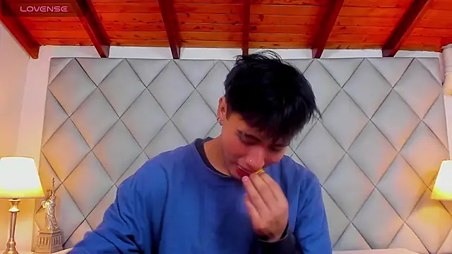 Clement Reyes online show from 4, 12, 2025