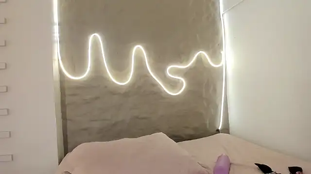 Naomy gyal online show from 12, 11, 2025