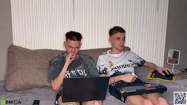 Snapshot of Eaton_ chatting on 30, 10, 2025 Eaton online show from 30, 10, 2025