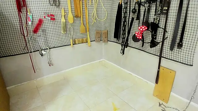 BDSM MEDUZA online show from 6, 2, 2026