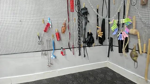 BDSM MEDUZA online show from 14, 4, 2026