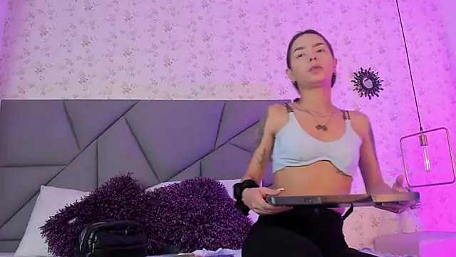 meganandtylerr19 online show from 15, 11, 2025