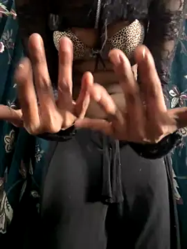 Snapshot of DAMinii_ chatting on 24, 10, 2025 DAMinii online show from 24, 10, 2025