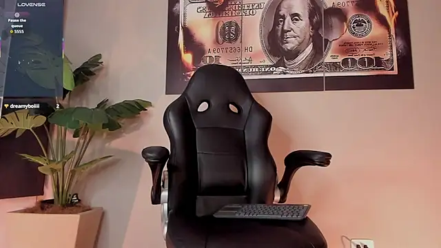 chrizmacgregor online show from 4, 12, 2025