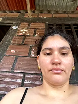 lunasexyhot18 online show from 7, 10, 2025