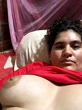 lunasexyhot18 online show from 27, 10, 2025