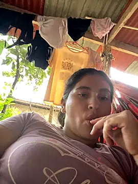 lunasexyhot18 online show from 7, 11, 2025