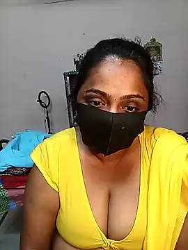 Snapshot of queendivya chatting on 28, 4, 2026 queendivya online show from 28, 4, 2026